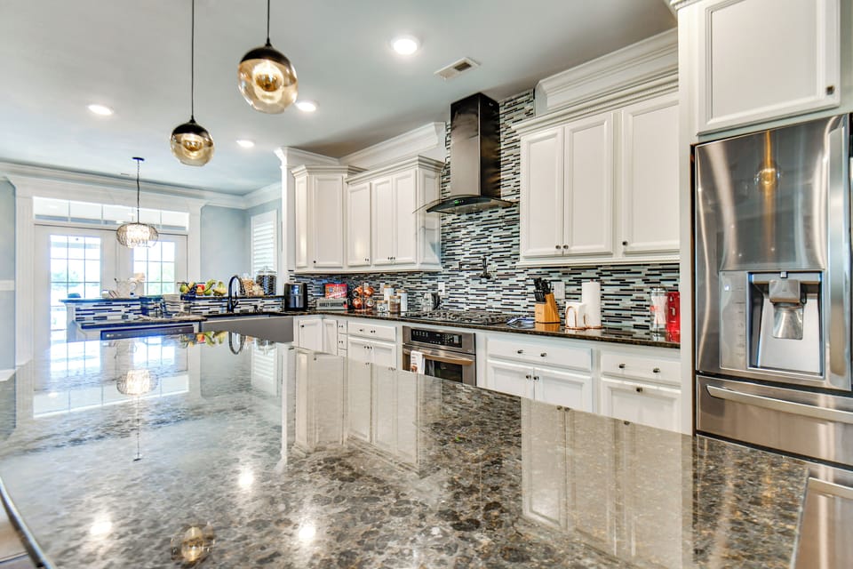 House (4 Bedrooms) | Interior