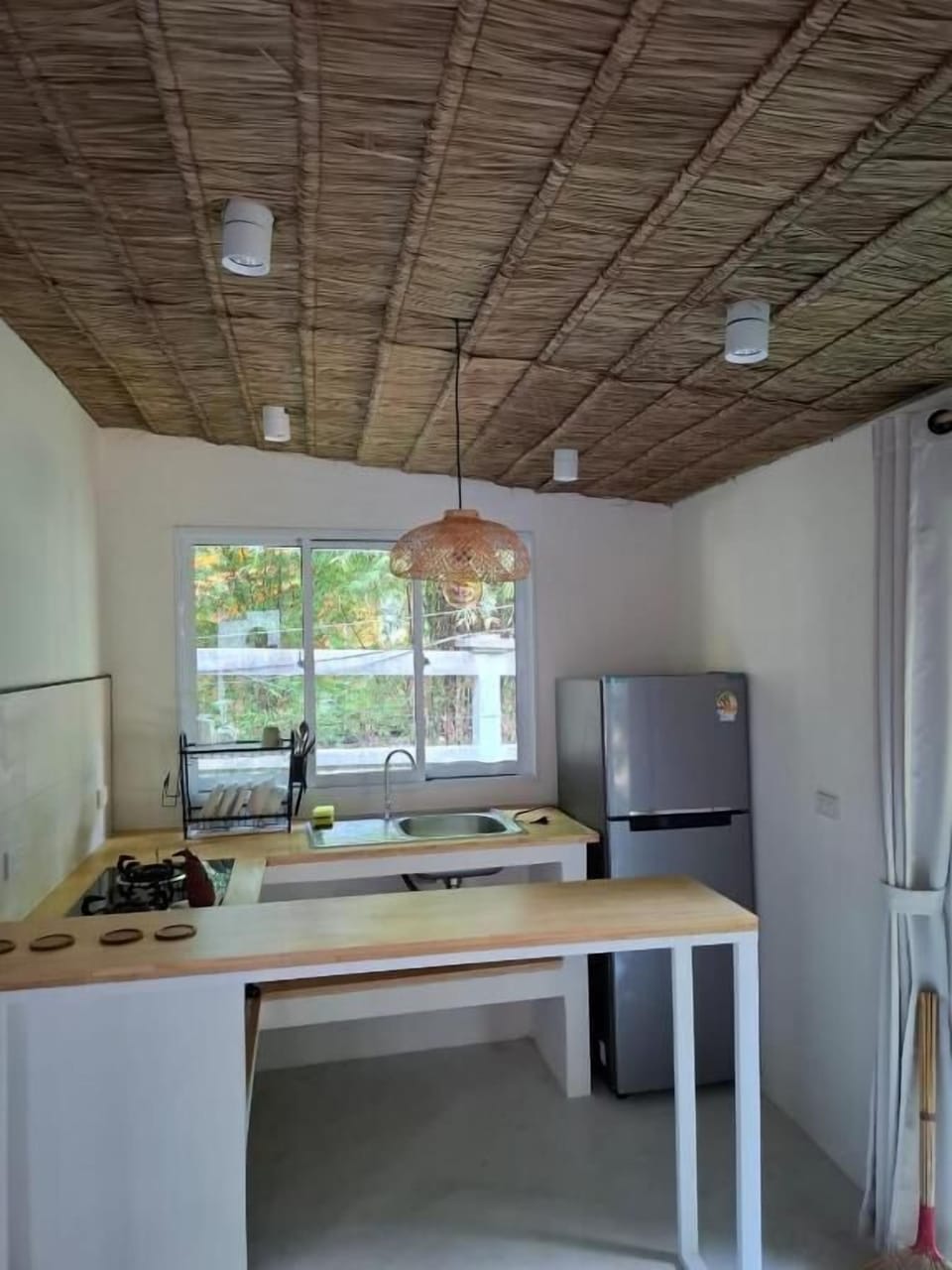 Deluxe Apartment, Balcony, Garden View | Private kitchen
