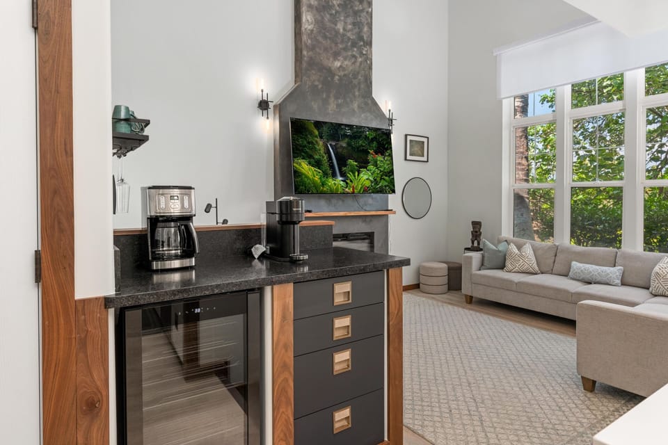 Condo, 2 Bedrooms | Interior