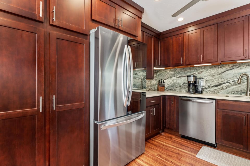 Condo, 2 Bedrooms | Interior
