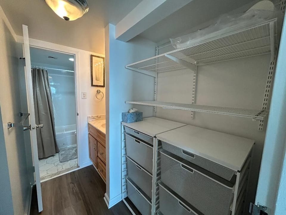 Dressing closet