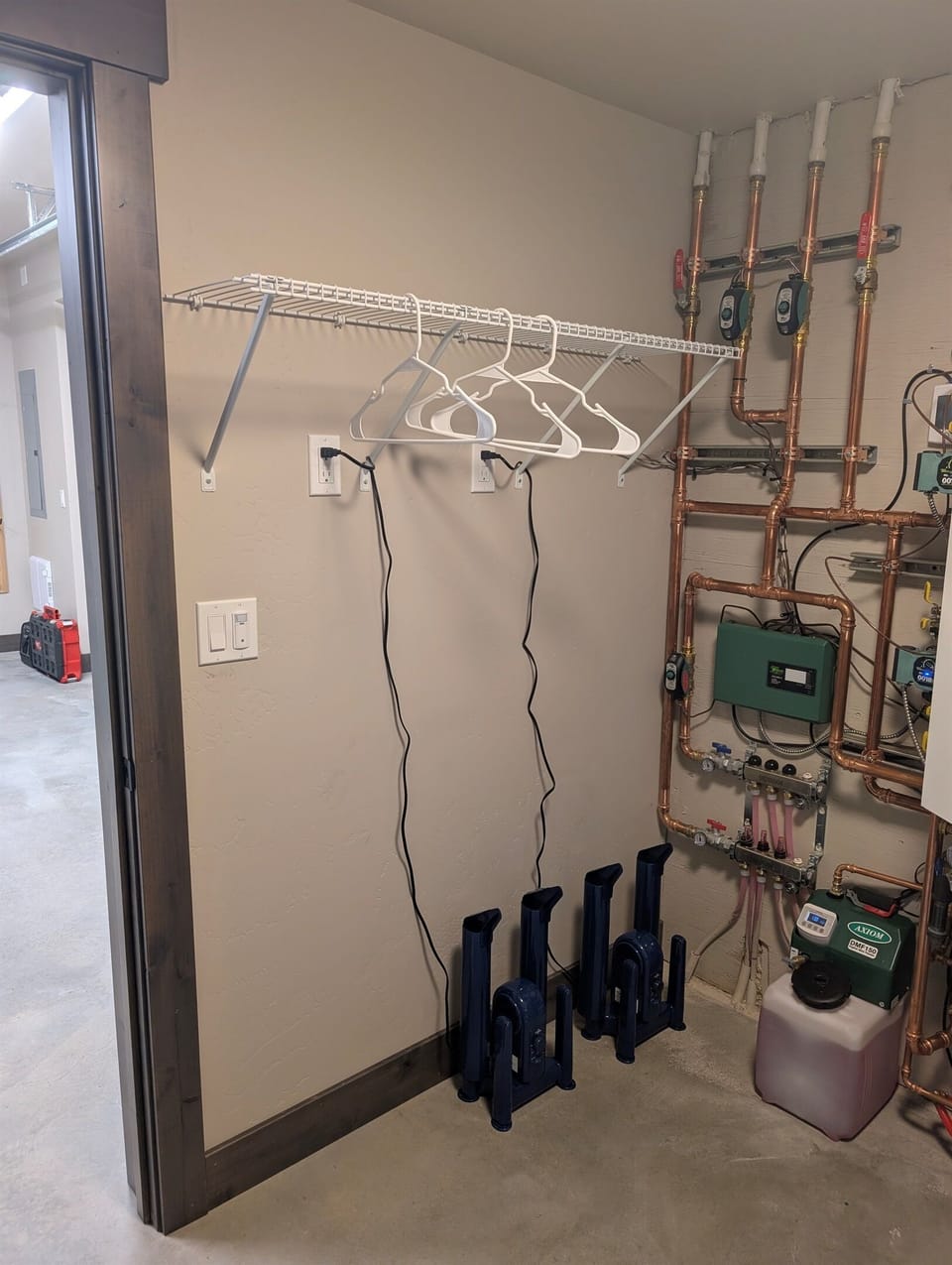 Gear drying rack, 2 boot dryers
