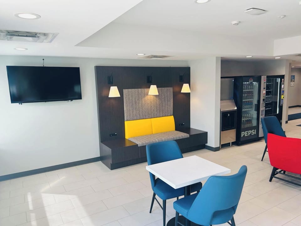 Studio 6 – Dryden, ON Hotel in Ontario