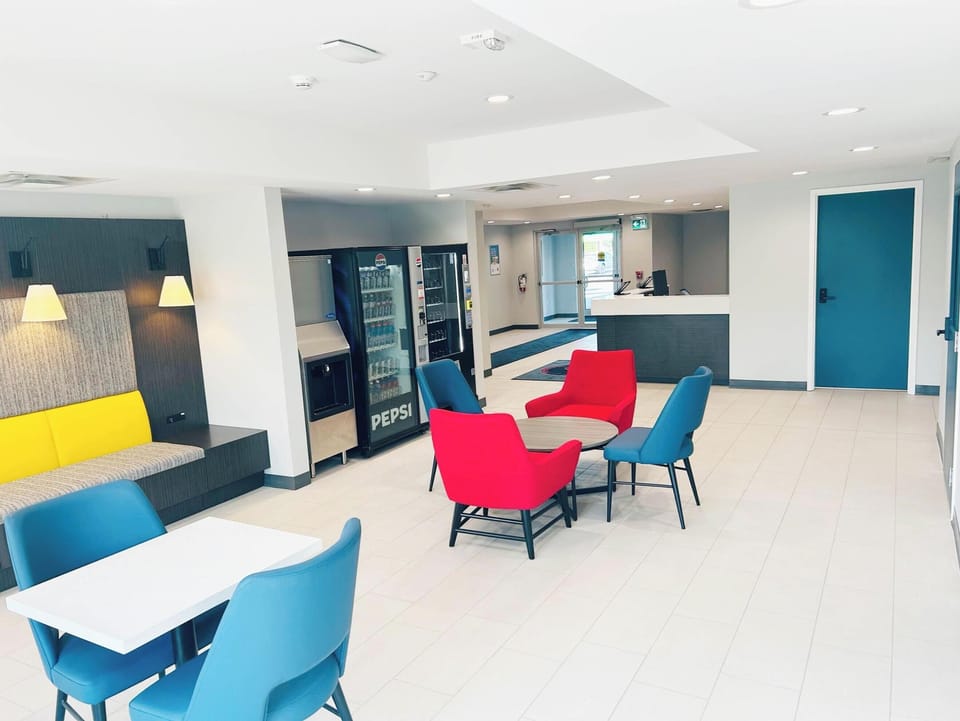 Studio 6 – Dryden, ON Hotel in Ontario