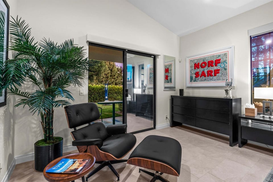 House, Multiple Beds, Pool View (Via Donna) | Lobby