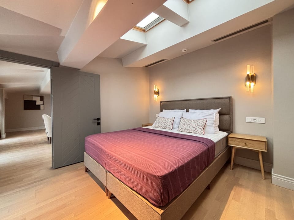 Bedroom layout with easy access to the living area