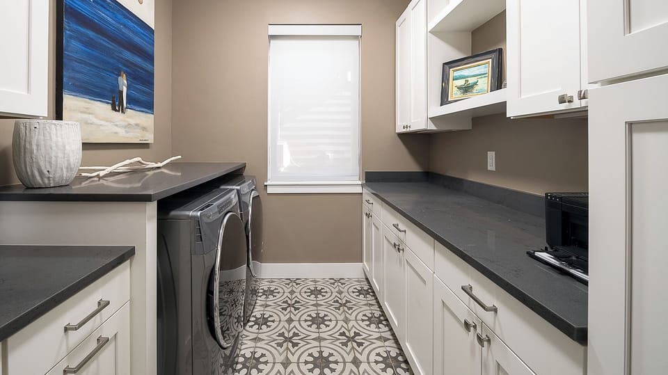 Laundry - Washer and dryer