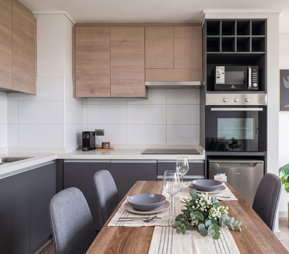 Apartment, 2 Bedrooms | Private kitchen | Fridge, microwave, oven, cookware/dishes/utensils