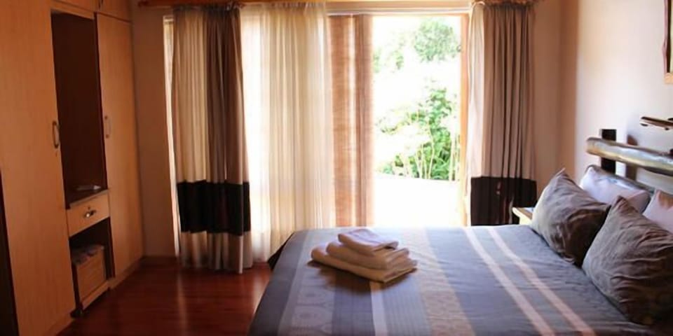 1 bedroom, in-room safe, desk, free WiFi