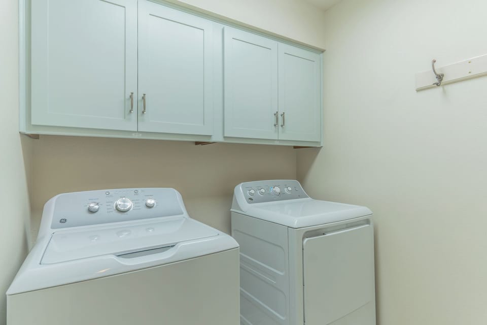 Full sized washer and dryer 