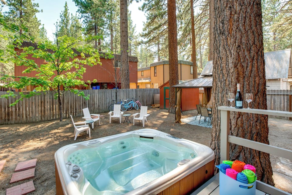 South Lake Tahoe Vacation Rental | 4BR | 2BA | 1,400 Sq Ft