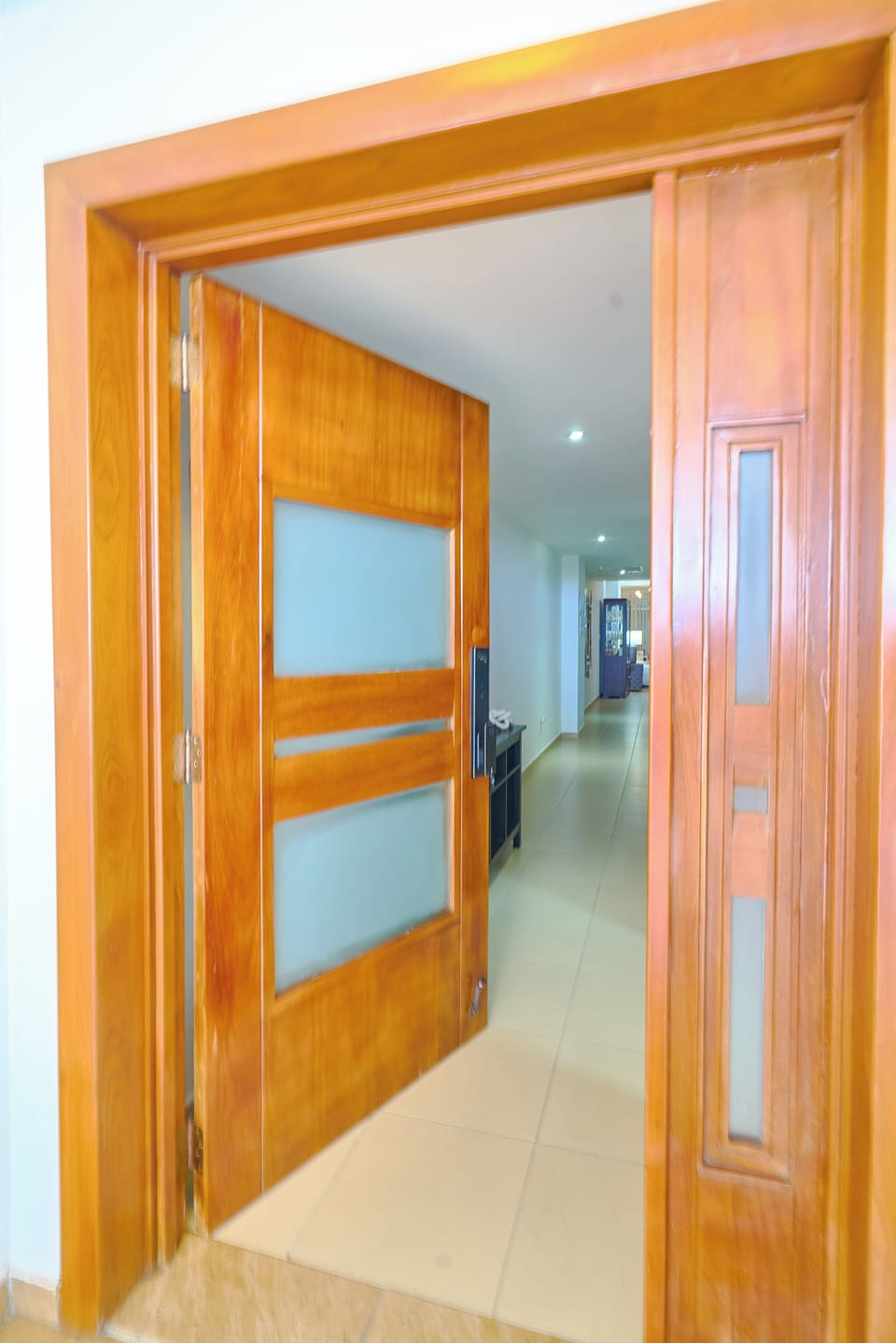 Effortless Arrival – Check in easily with your private electronic lock — no waiting, no keys, just freedom.


