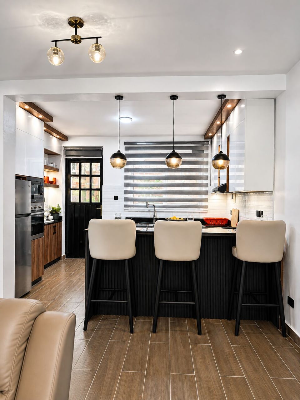 Basic Apartment, City View | Dining