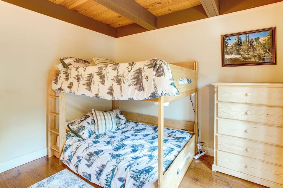 House (4 Bedrooms) | Interior