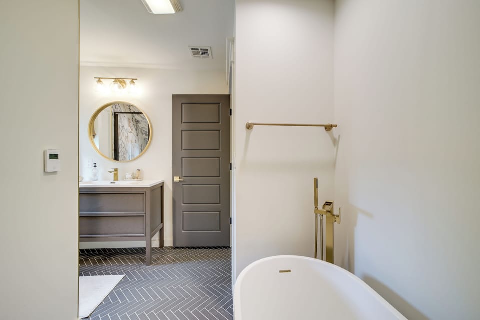 Walkable Rose District Retreat! 15 Mi to Tulsa Cottage in Broken Arrow