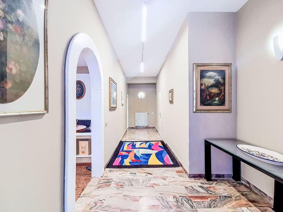 Flooring, Wall, Floor, Interior Design, Ceiling, Picture Frame, Carpet, Room, Apartment, Visual Arts