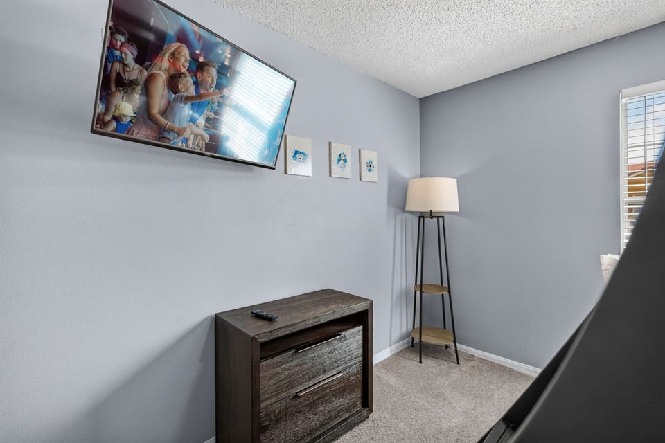 Bedroom #1: Bunk bed with twin and full beds, plus a twill pull-out (upstairs, not en-suite)