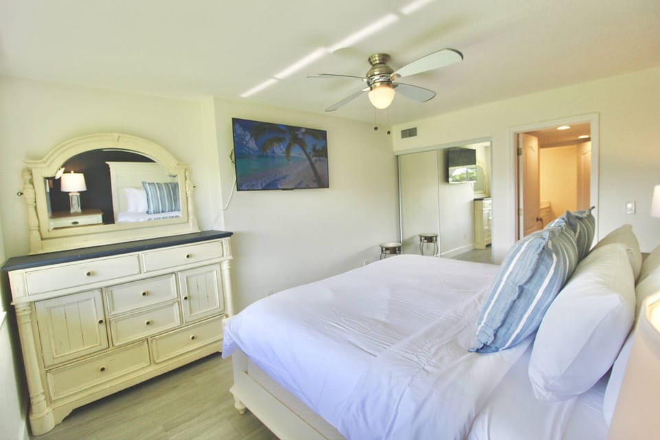 Enjoy streaming all your favorite apps/shows on the wall mounted Smart TV, from the comfort of bed.