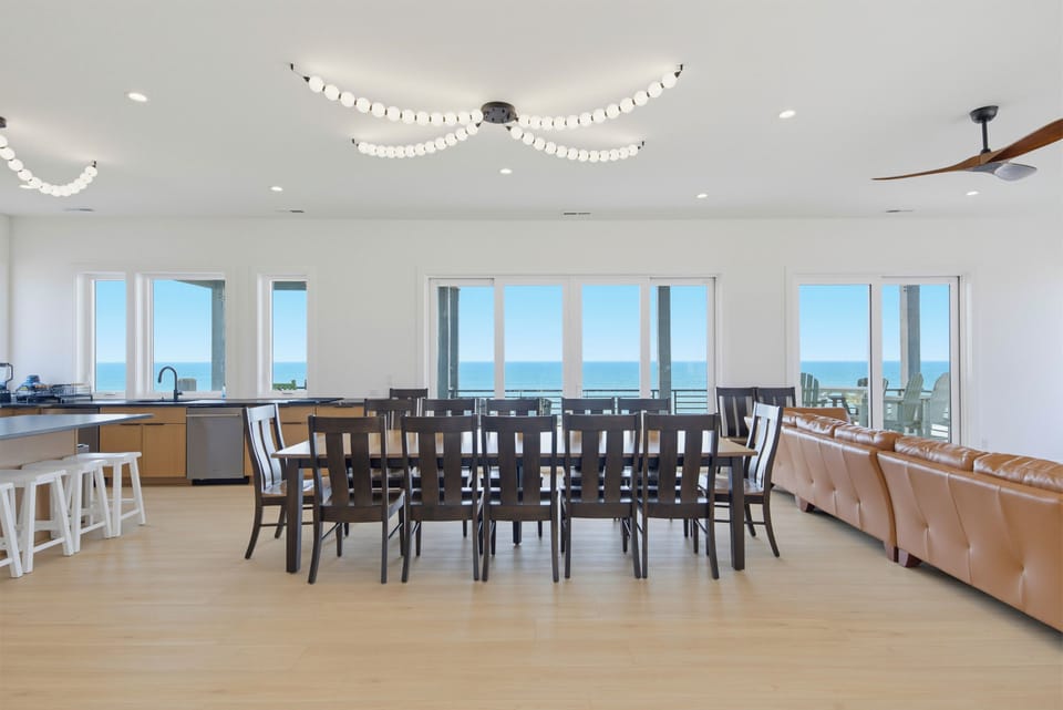 Oceanview Dining