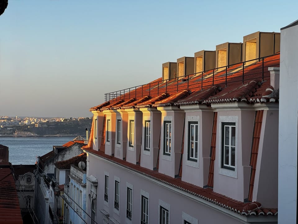Deluxe Penthouse, Ensuite, River View (Lisbon Bridge) | View from property
