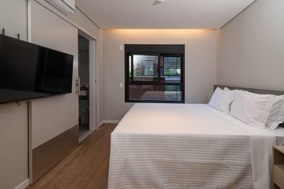 Bedroom. Interior and views may vary based on location and availability.
