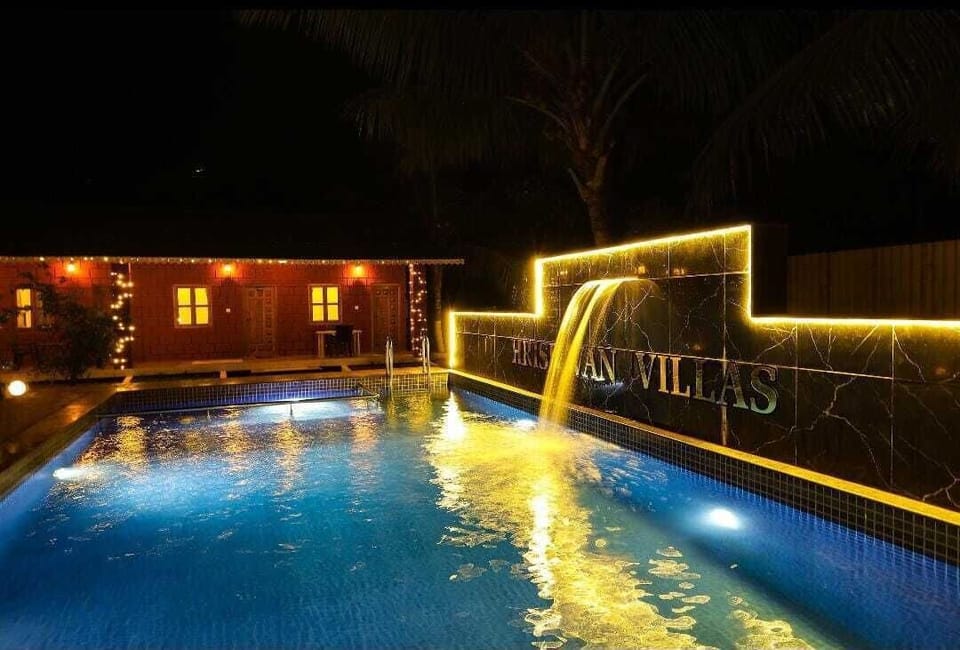 Deluxe Room, Balcony, Garden View | Pool