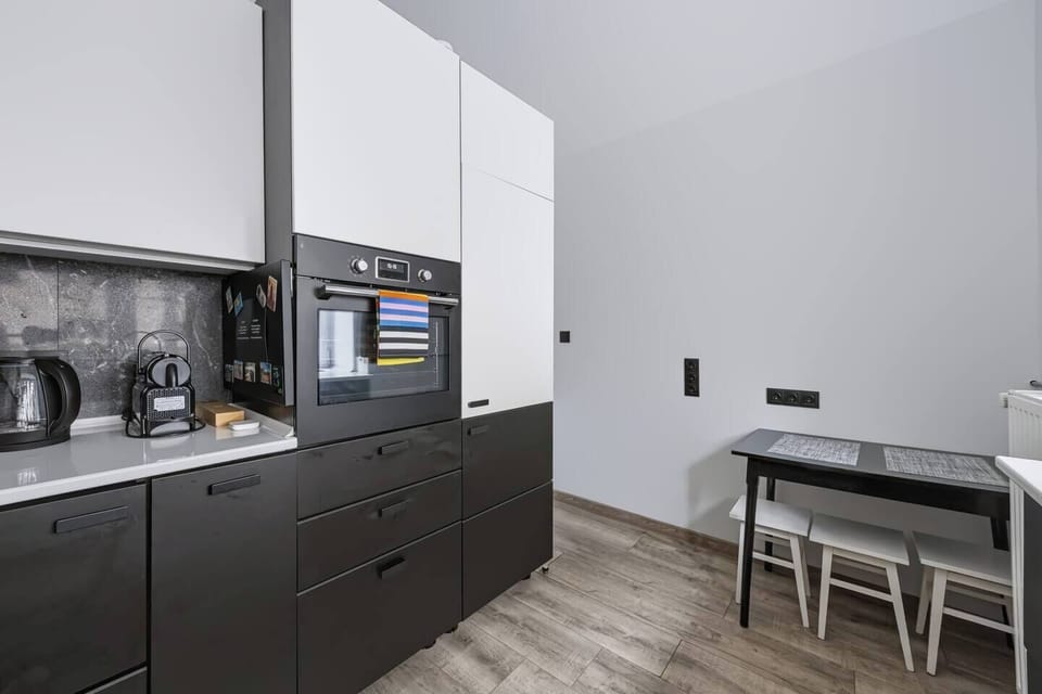 Fully Equipped Kitchen | Book Now with RENTUJEMY.COM