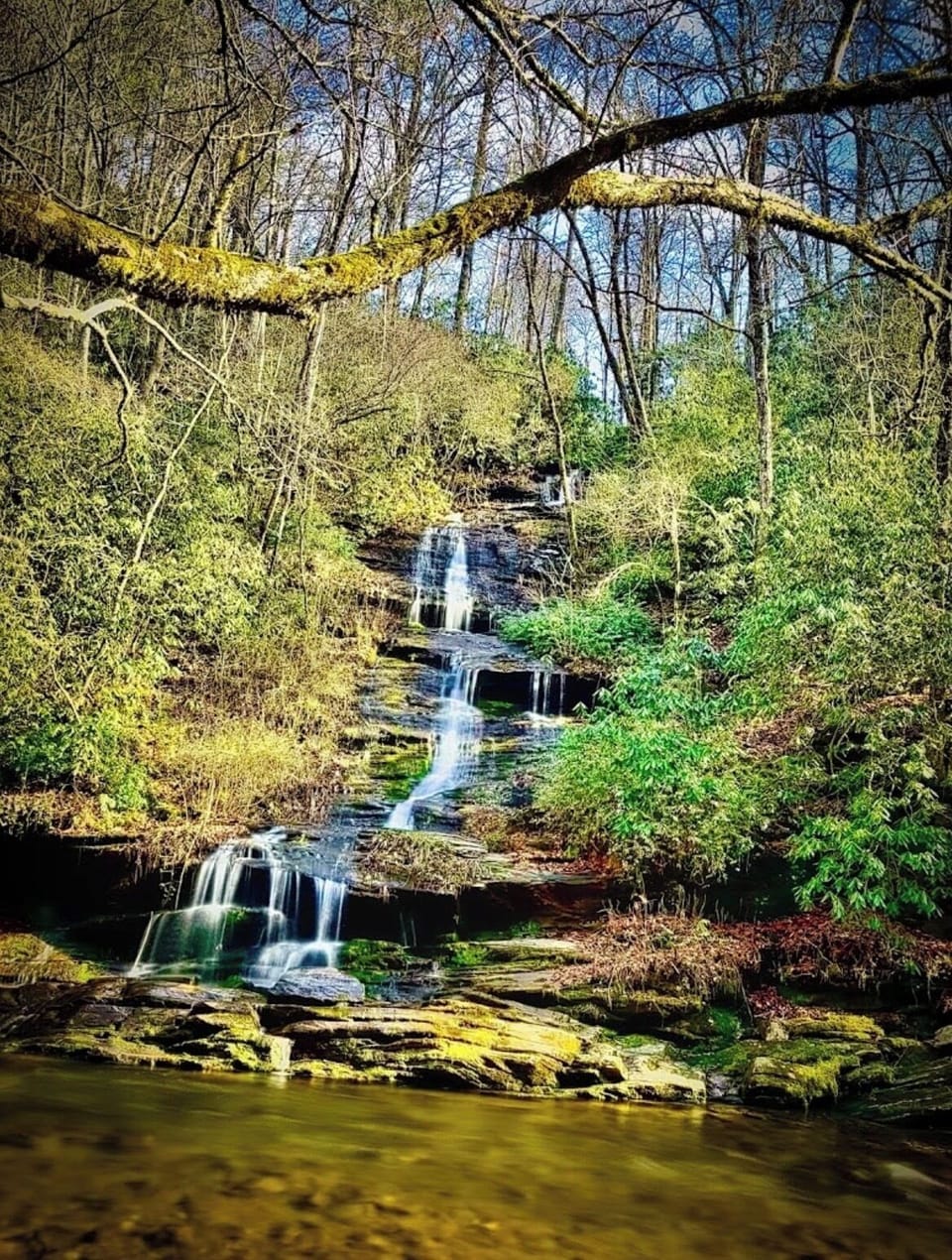 “Deep Creek Waterfall Loop” hiking trail
Approximately 1-hour drive