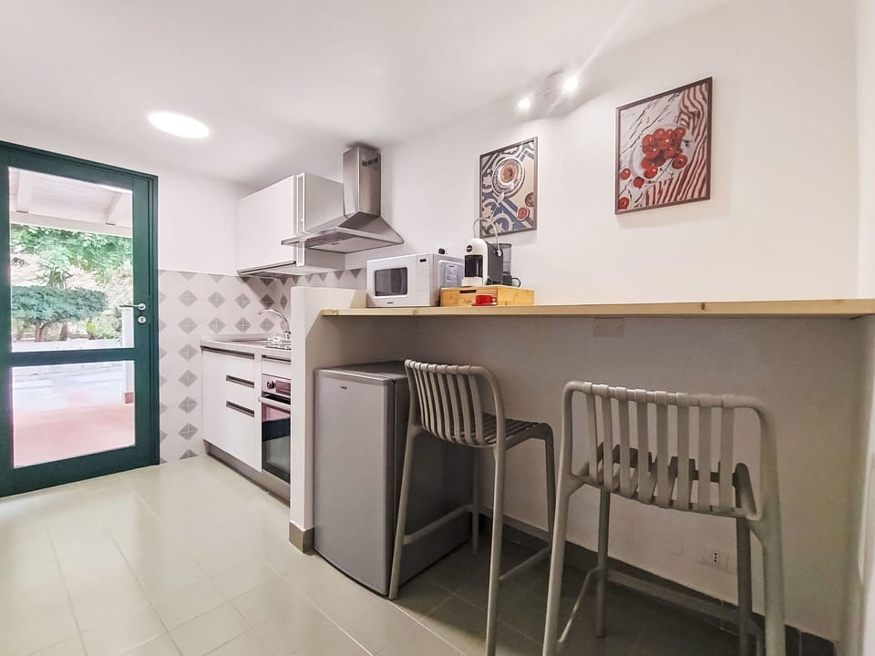 Kitchen, Kitchen Appliance, Interior Design, Major Appliance, Flooring, Furniture, Wood, Countertop, Floor, Ceiling
