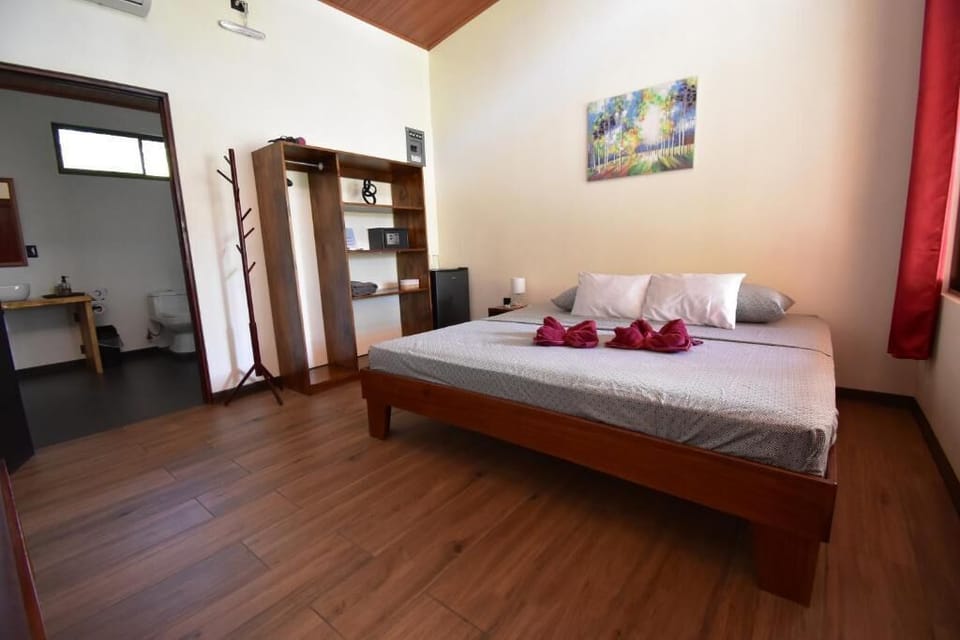 Deluxe Double Room, Garden View | In-room safe, soundproofing, WiFi (free)