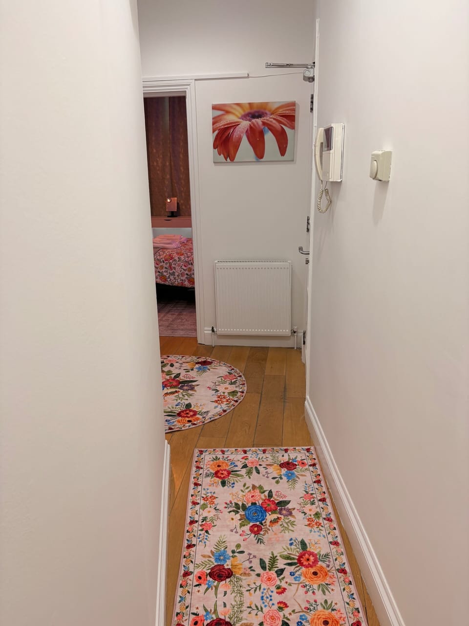 2 bedrooms, iron/ironing board, WiFi (free), bed sheets