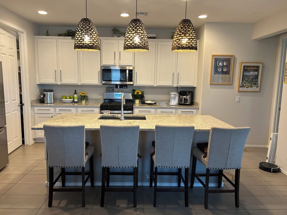 Fully self contained kitchen
Walk-in pantry