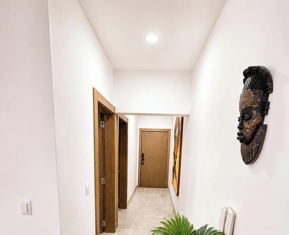 Comfort Condo, Balcony, Beach View | Interior