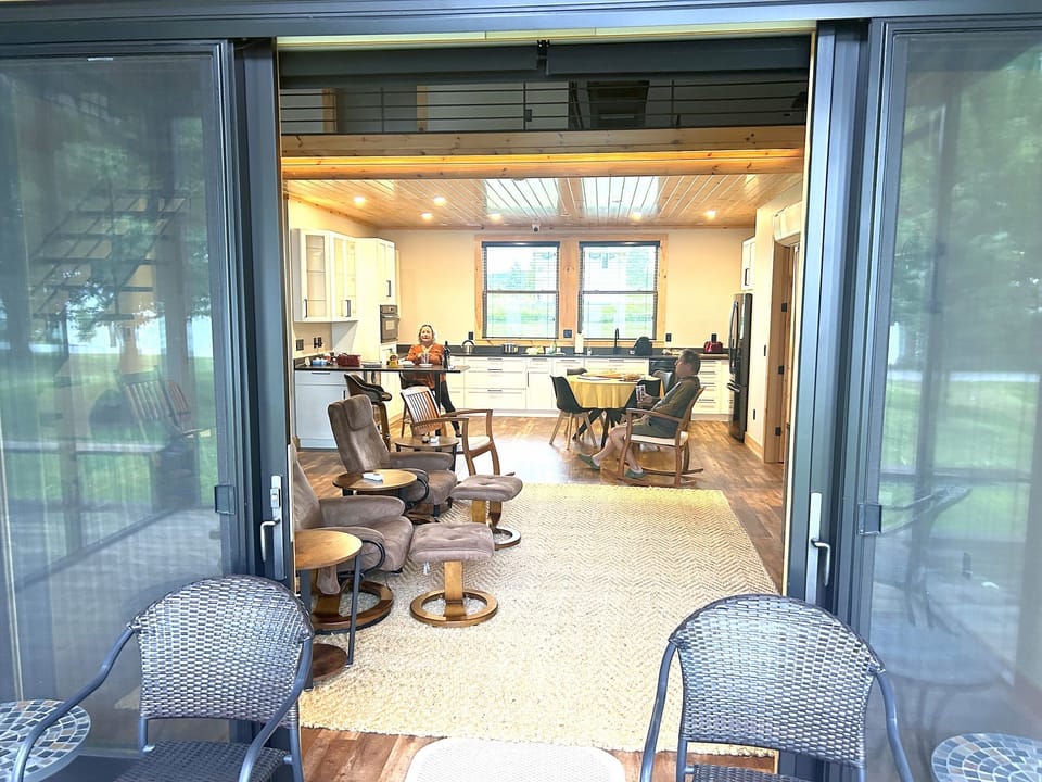 Open up the house and be together with your party - kitchen, living room, porch