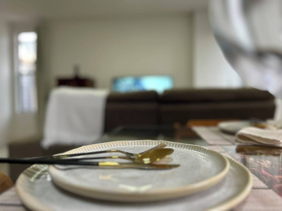 Comfort Apartment, City View | Dining
