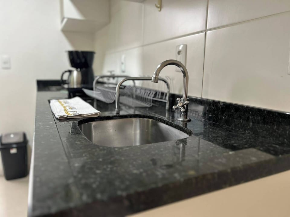 Comfort Apartment, City View | Private kitchen