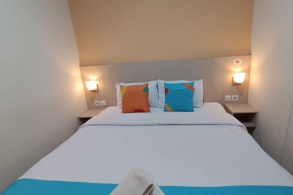 Deluxe Double Room | WiFi (free), bed sheets
