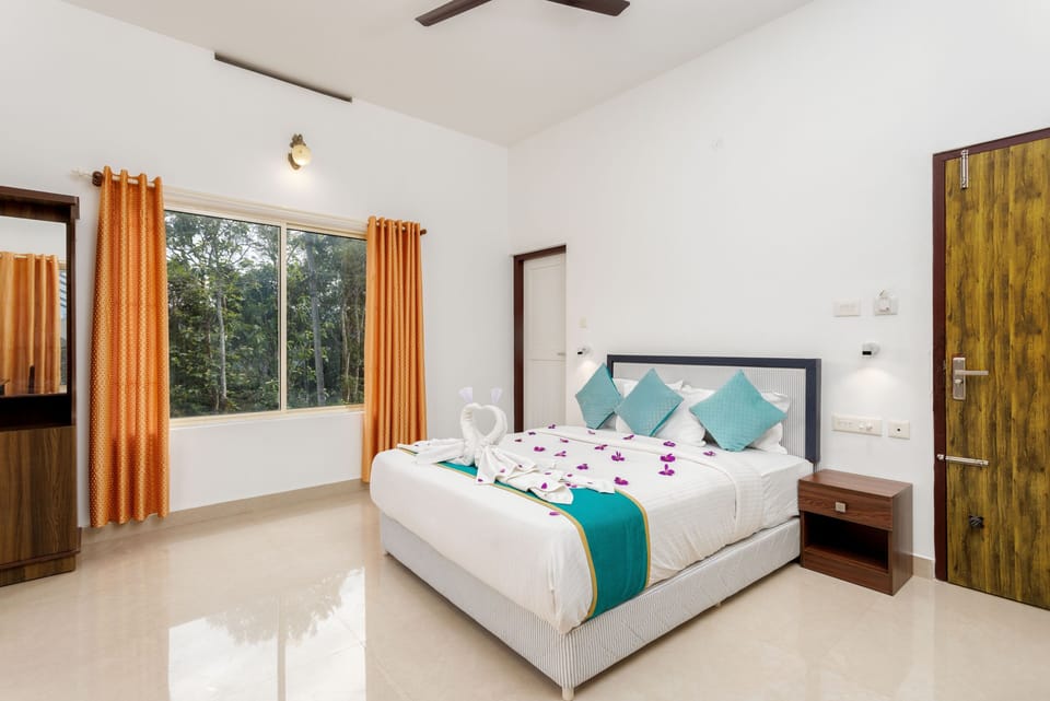 Standard Double Room | Laptop workspace, WiFi (free)