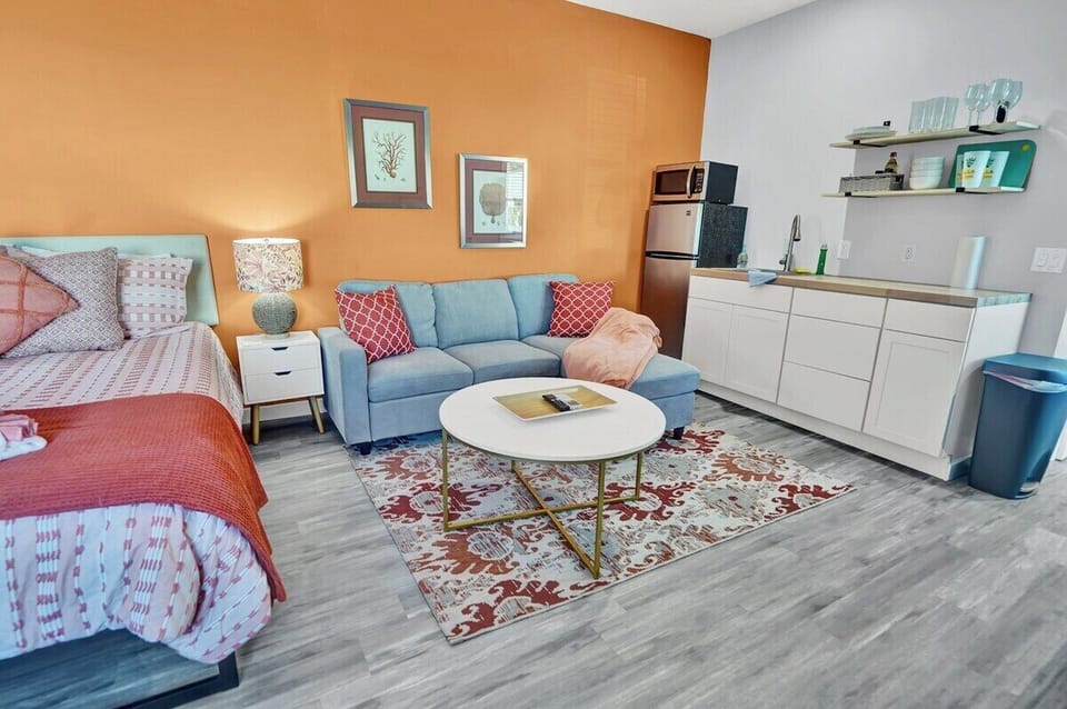 Cozy Studio Lounge
