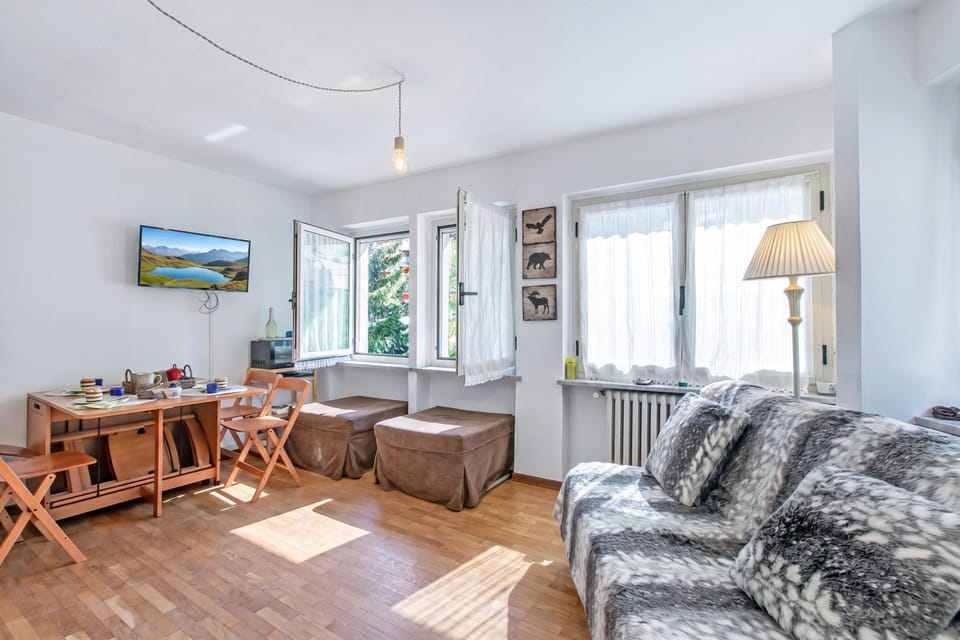 Standard Studio, Microwave (Gran Roc 9) | Living area