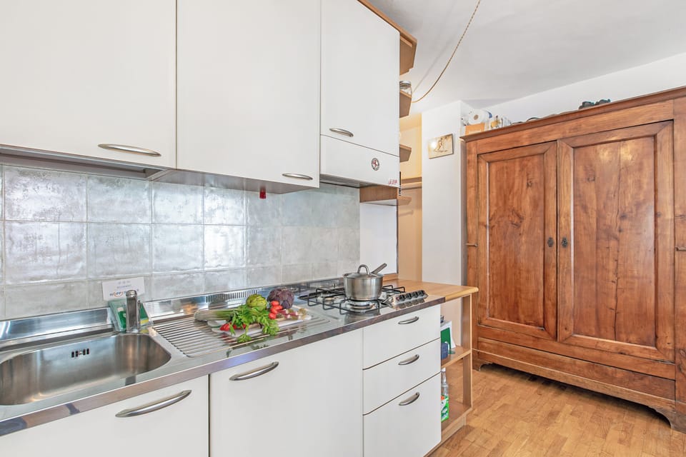 Standard Studio, Microwave (Gran Roc 9) | Private kitchen