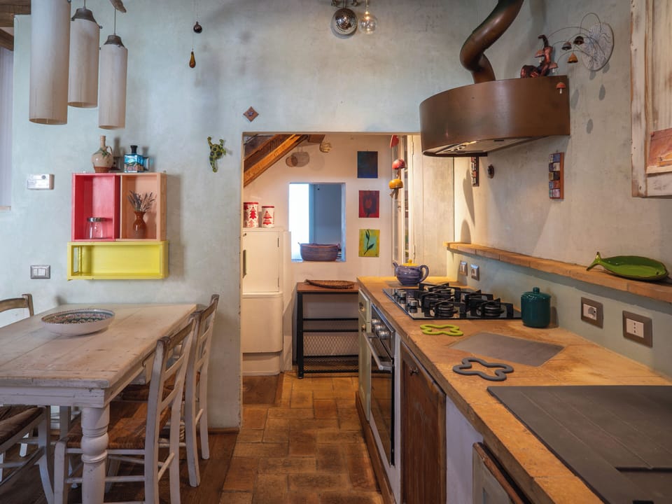 House, Balcony, City View | Private kitchen