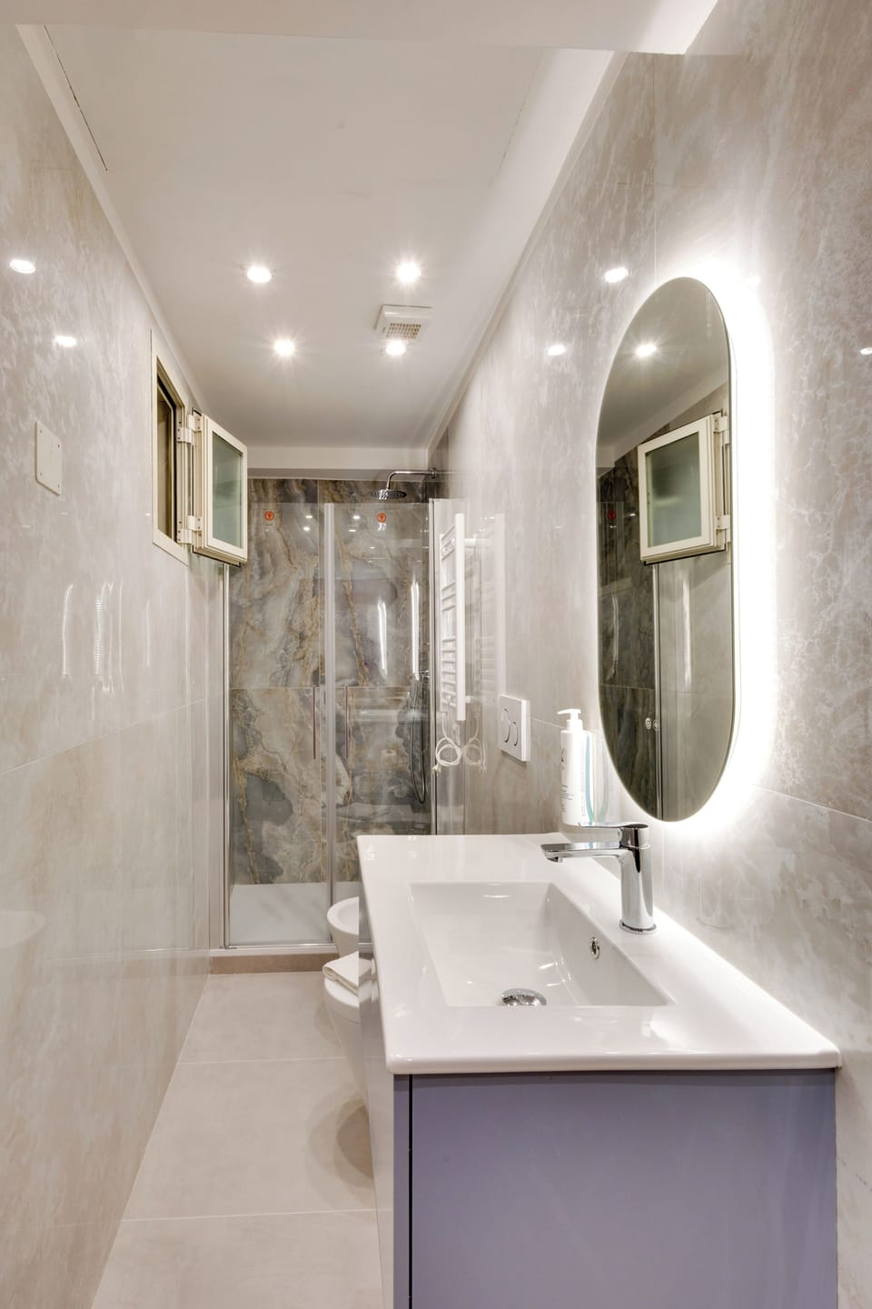 Superior Double or Twin Room | Bathroom | Shower, hair dryer, towels, soap
