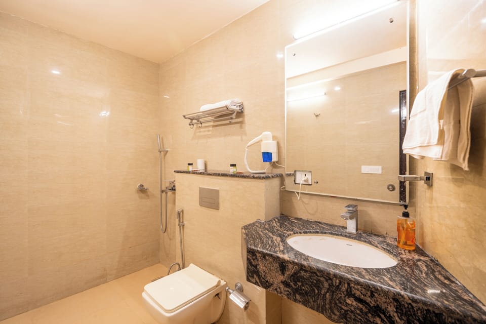 Shower, towels, soap, shampoo