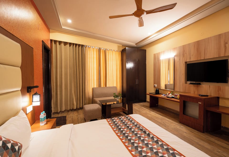 Executive Room | Blackout drapes, WiFi (free)