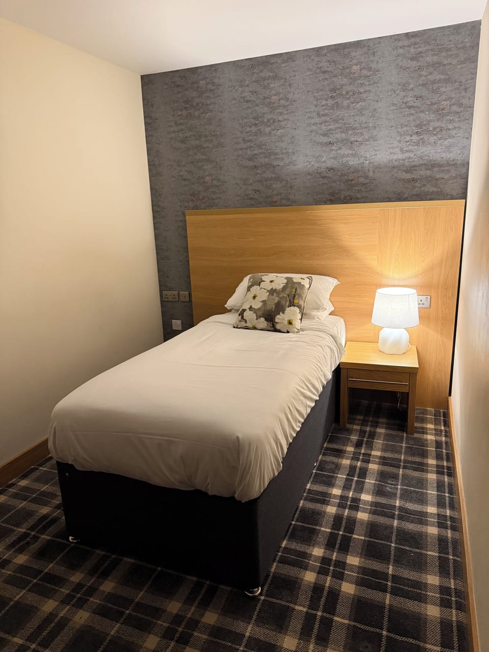 Standard Single Room, Patio | In-room safe, desk, laptop workspace, blackout drapes