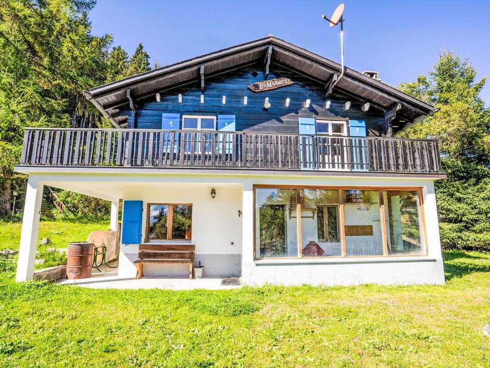 Building, House, Home, Cottage, Porch, Roof, Door, Estate, Farmhouse, Balcony