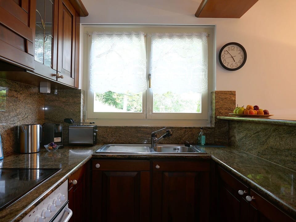 Kitchen, Countertop, Kitchen Sink, Kitchen Appliance, Cabinetry, Interior Design, Wood, Plumbing Fixture, Sink, Furniture