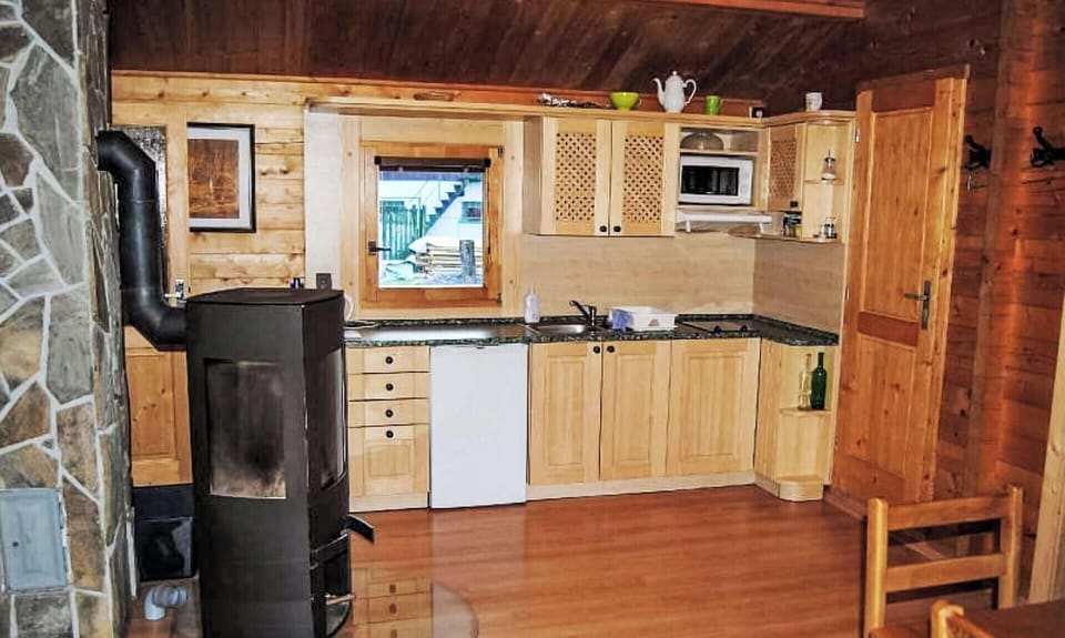 Wood, Flooring, Floor, Furniture, Electronic Device, Home Appliance, Major Appliance, Room, Interior Design, Wood Stain