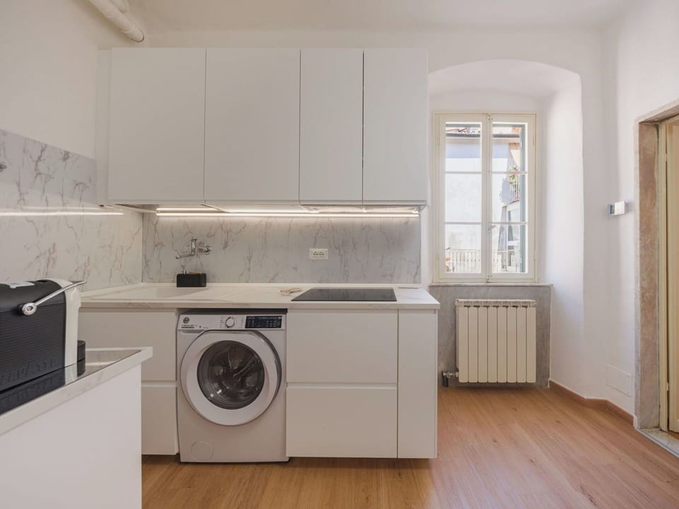 Flooring, Major Appliance, Floor, Interior Design, Washing Machine, Kitchen Appliance, Kitchen, Countertop, Home Appliance, Ceiling
